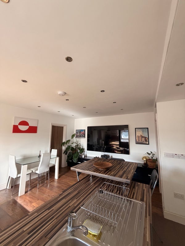 Room Brook Close in Greater London