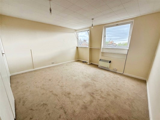 Flat West Street in Blandford Forum