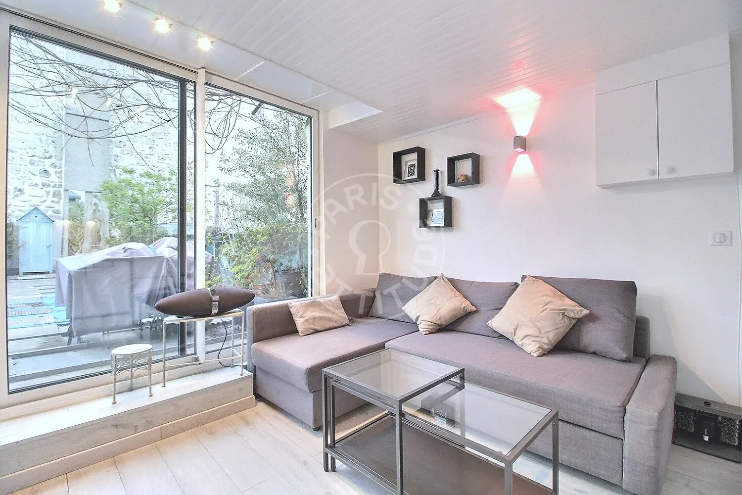 Flat Rue de Montmorency in Paris