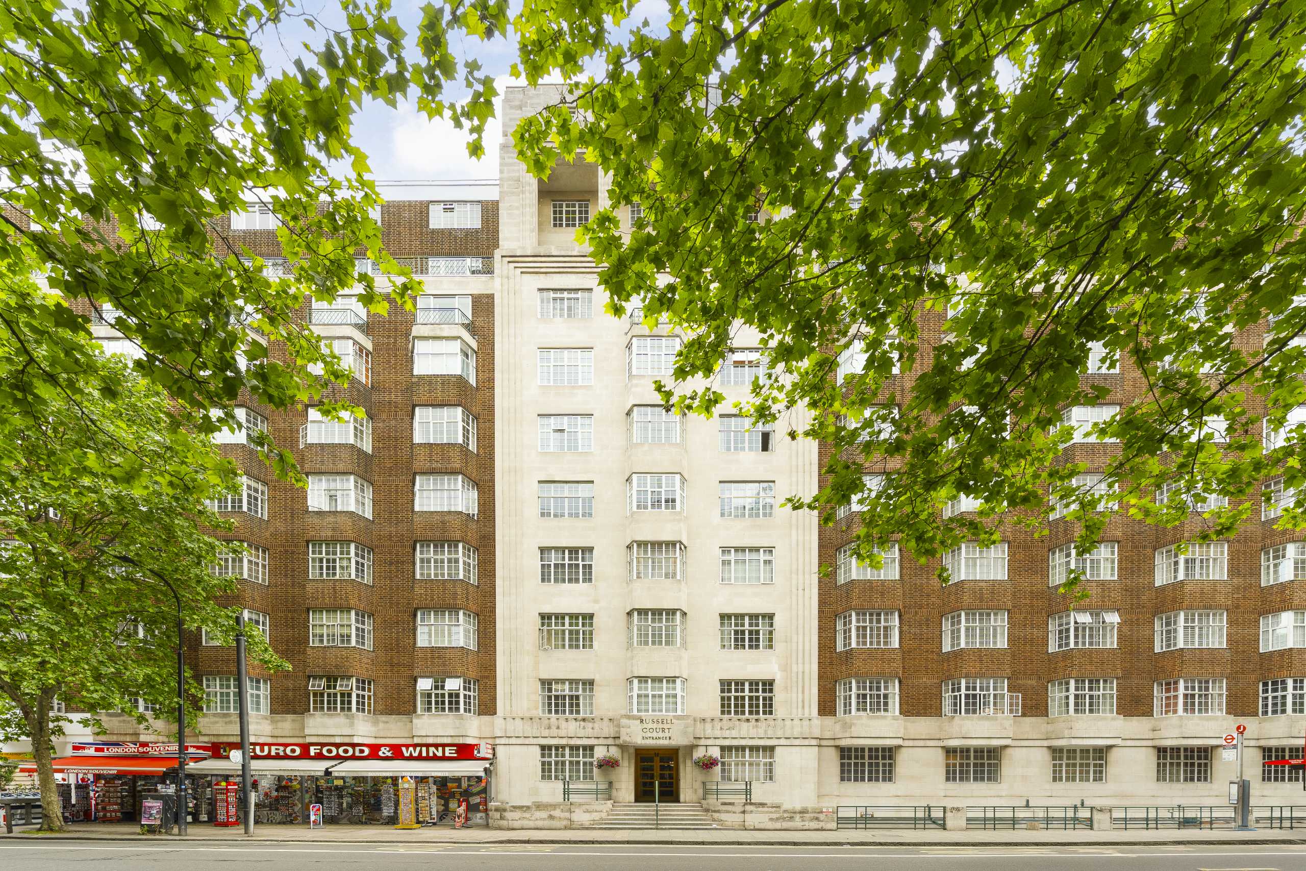 Flat Woburn Place in Greater London