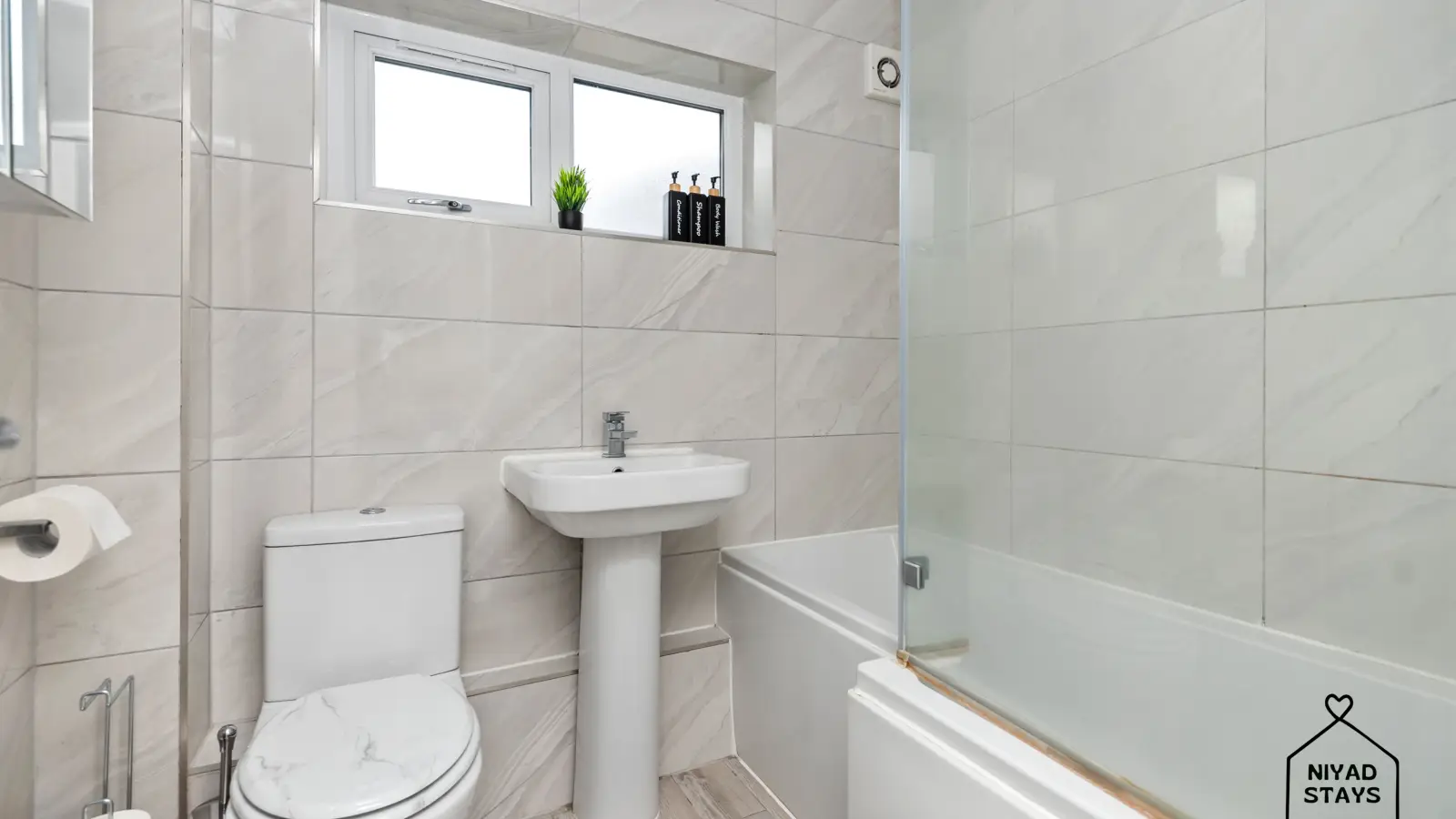 Flat Stamford Road in Greater London