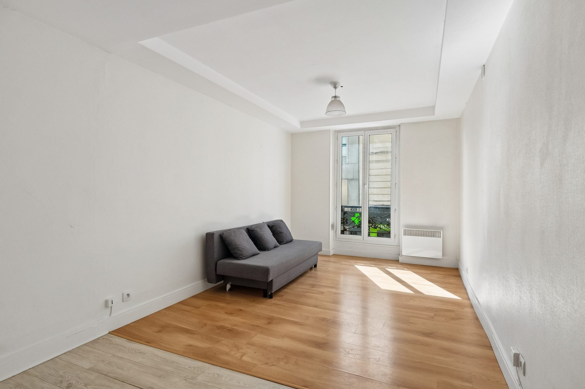 Flat Rue Riquet in Paris