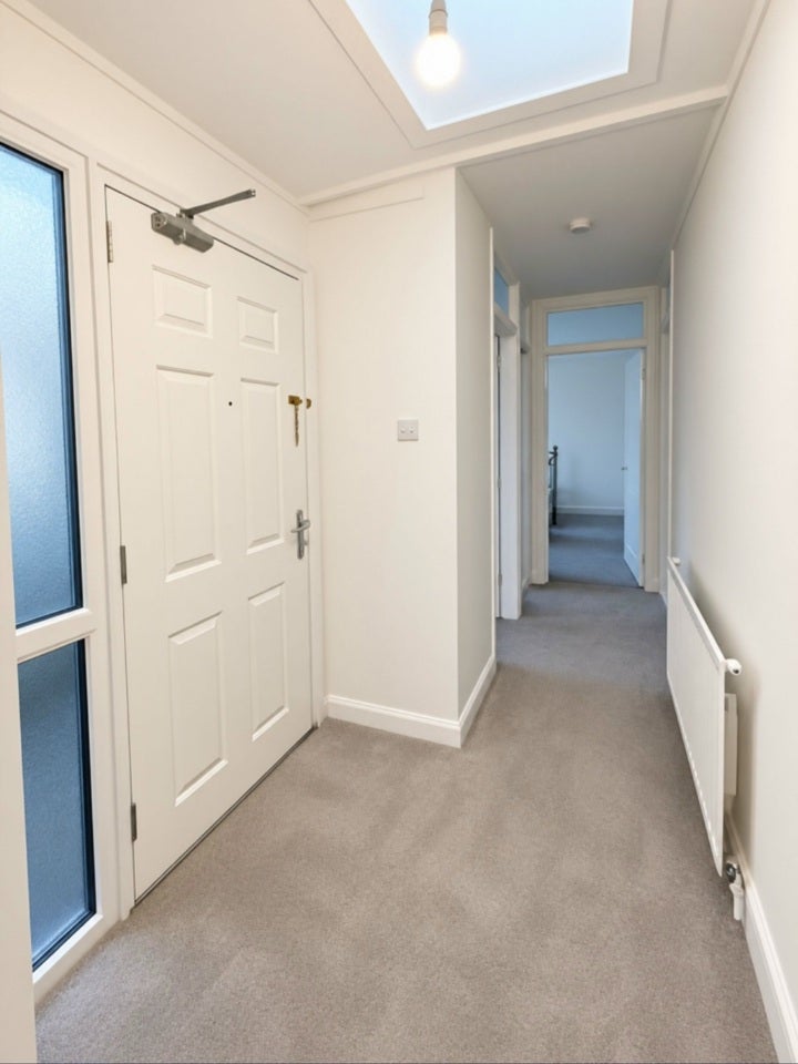 Room Ravensbourne Park Crescent in Greater London