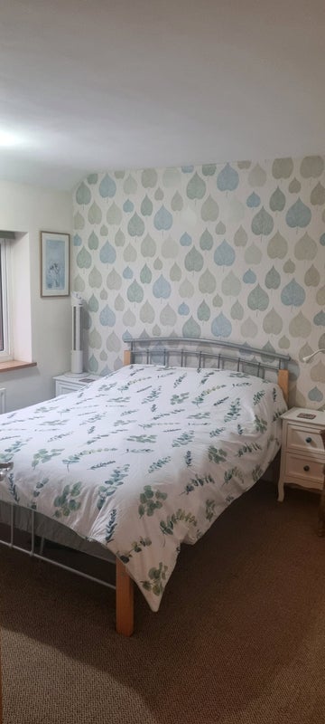 Room Bramble Close in Nottingham