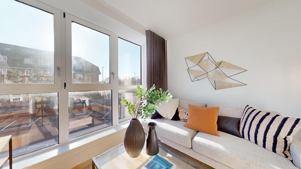 Flat Beverley Way in Greater London