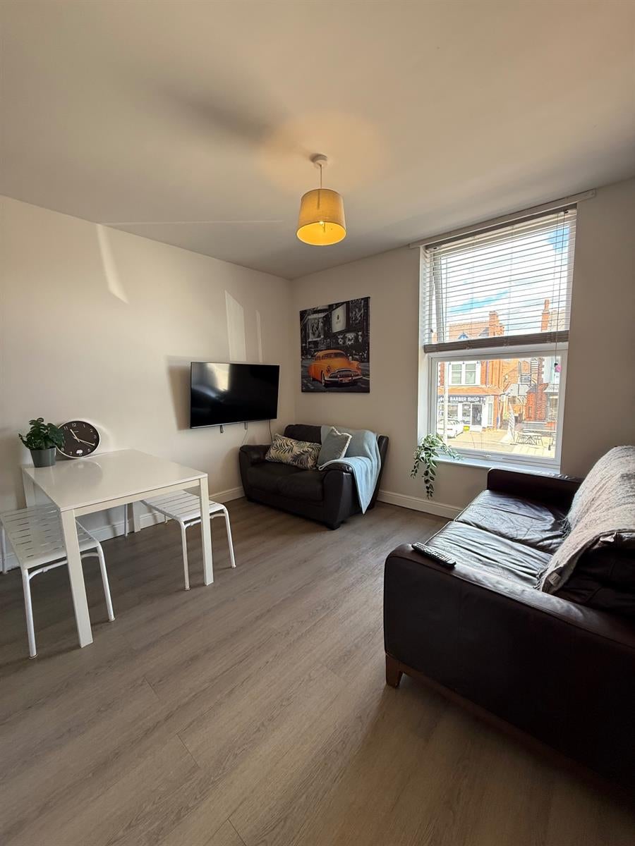Flat Melton Road in Nottingham