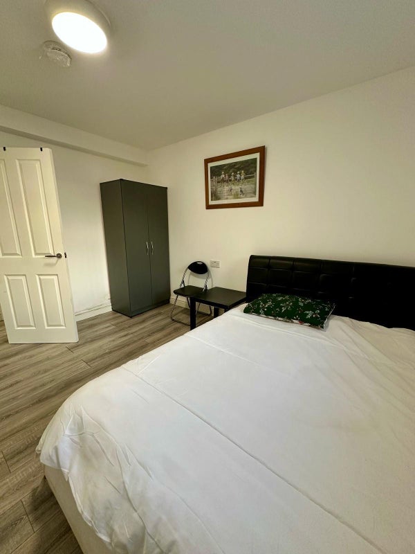 Room Charles Street in Leicester