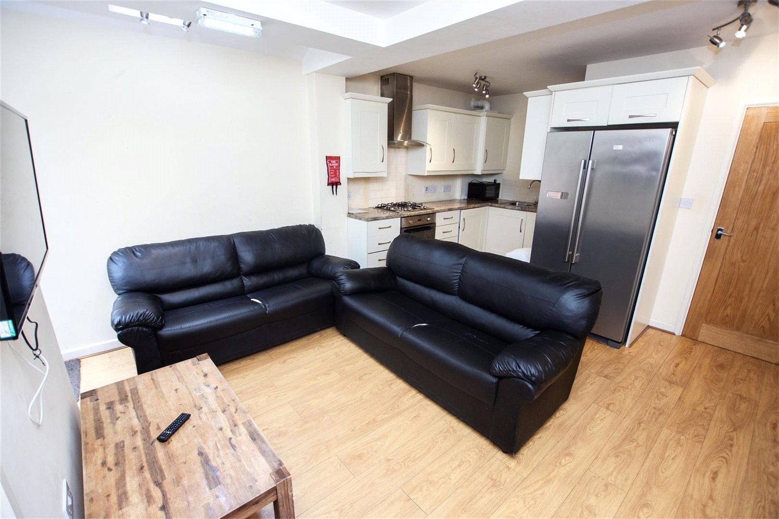 Room Heeley Road in Birmingham