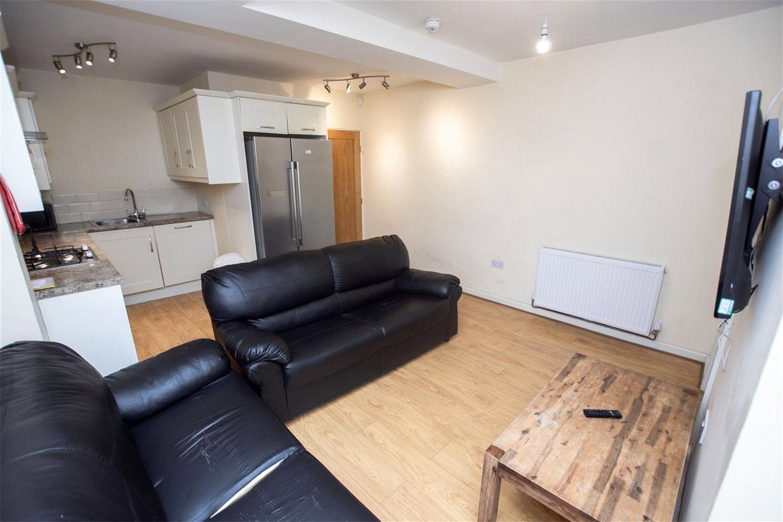Room Heeley Road in Birmingham