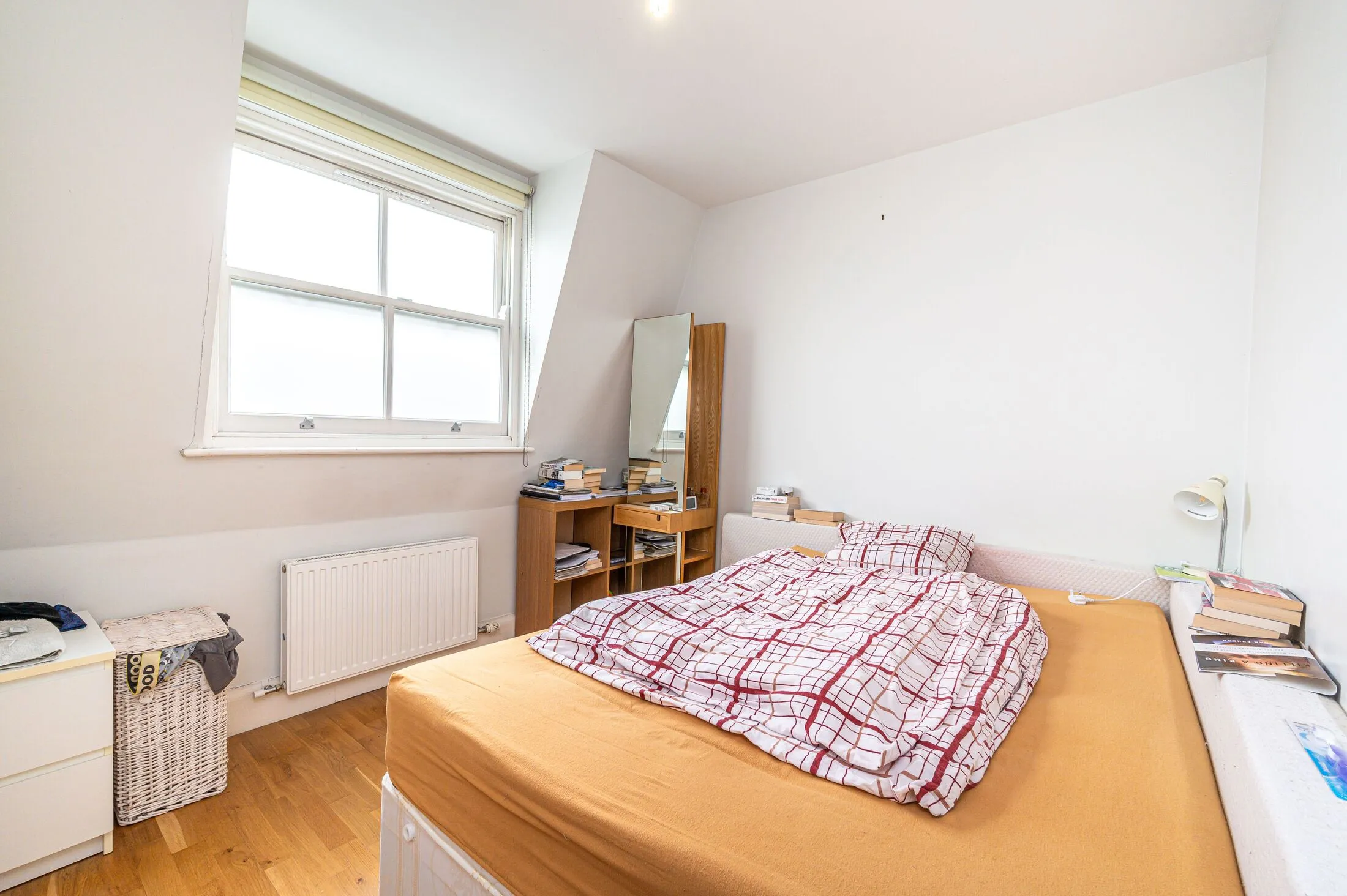 Flat Adamson Road in Greater London