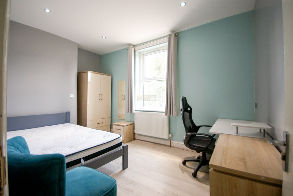 Room Harborne Lane in Birmingham