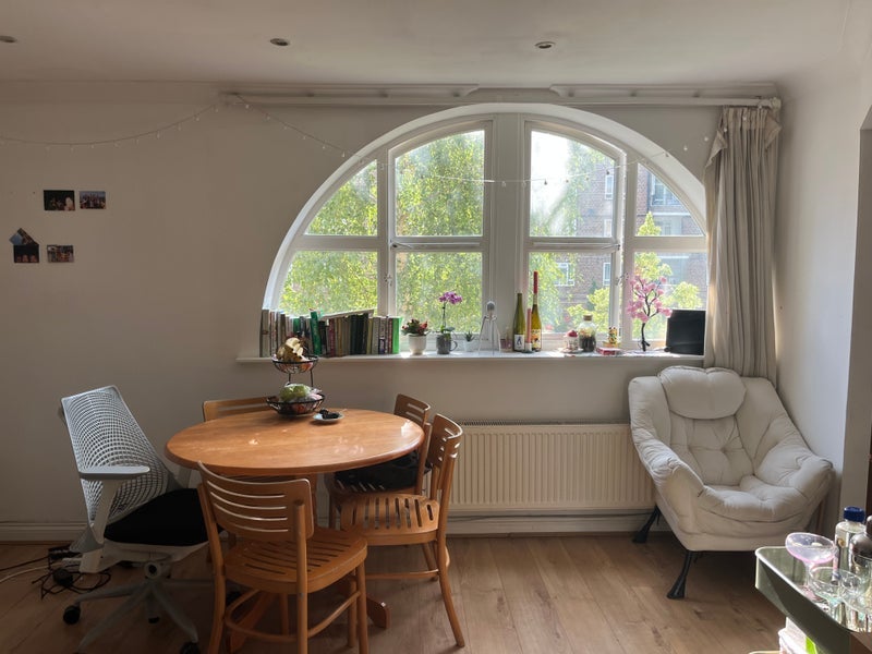 Room Bascombe Street in Greater London