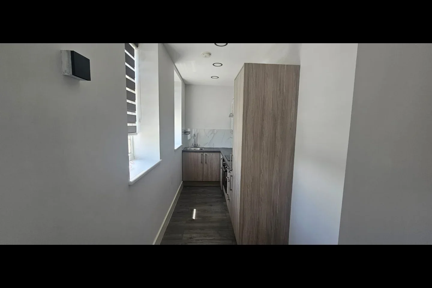 Flat Queen's Road in Brentwood