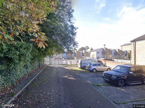 Flat Princess Mary Avenue in Gillingham
