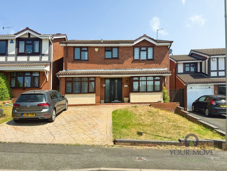 House Stratford Close in Dudley