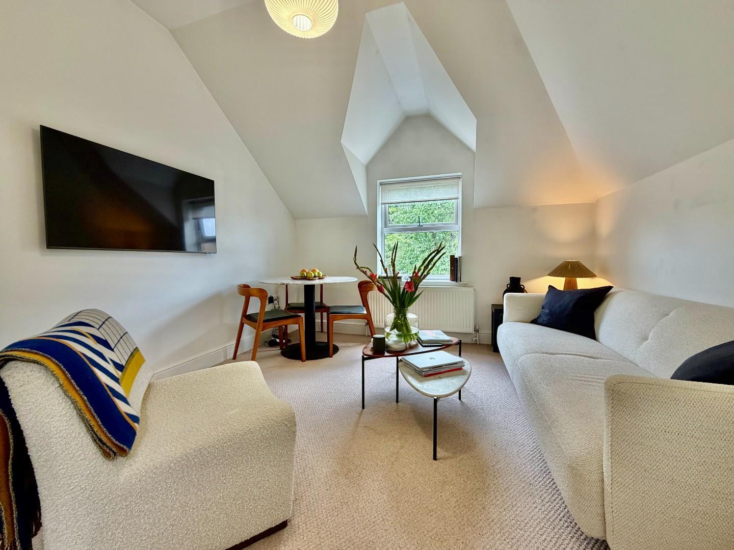 Flat Church Rise in Greater London