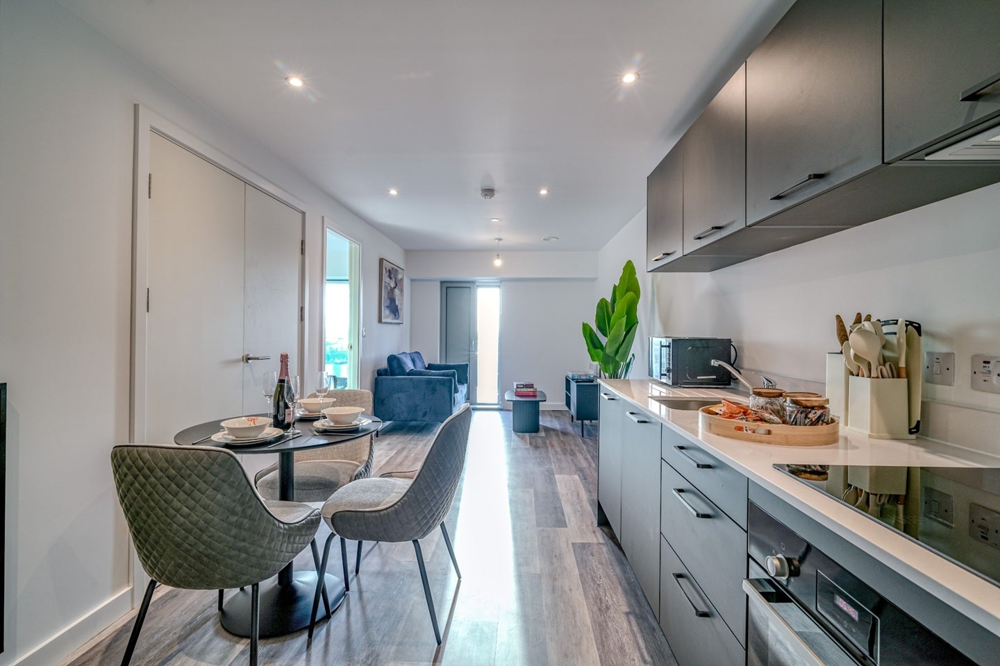Flat Vicarage Grove in Salford