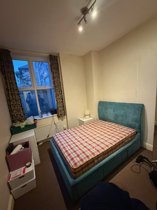 Room Granville Road in Newcastle upon Tyne