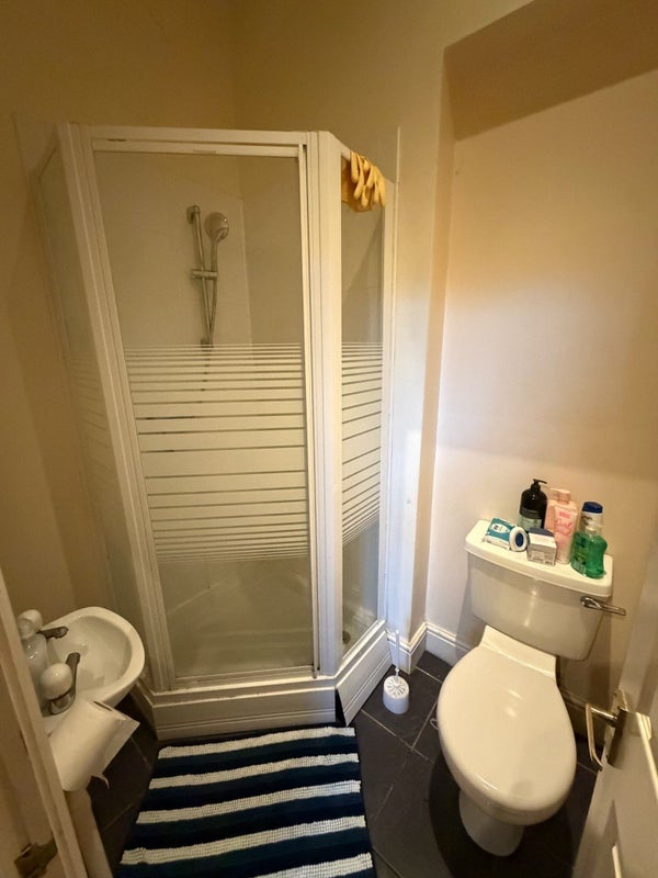Room Granville Road in Newcastle upon Tyne