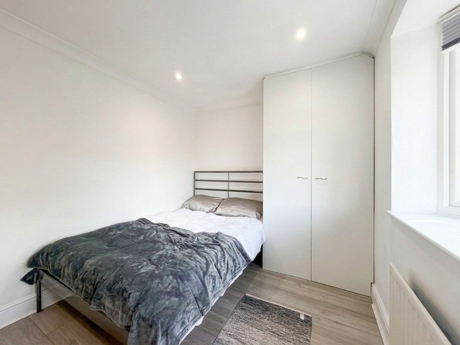 Flat Belgrave Mews in Greater London