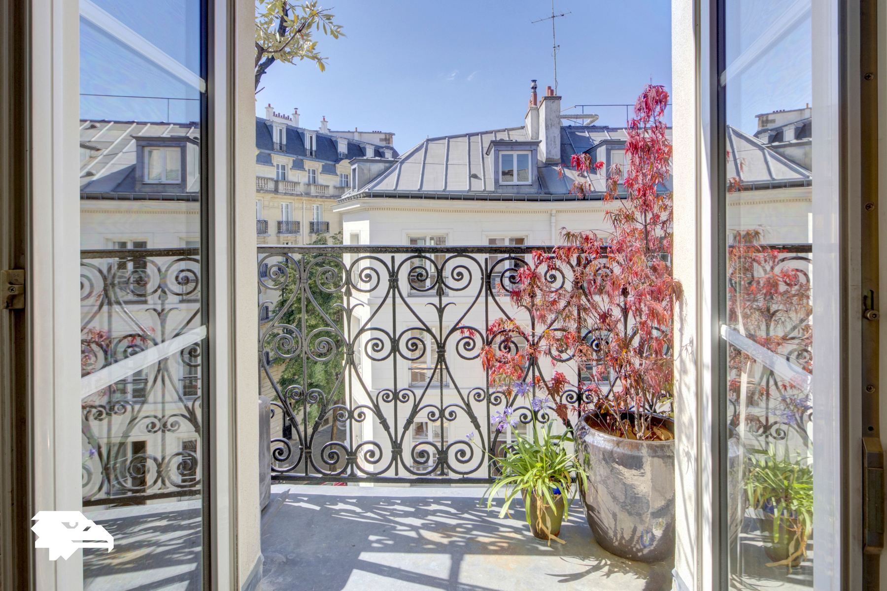 Flat Rue de Bretagne in Paris