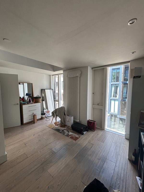 Room Ellesmere Street in Manchester