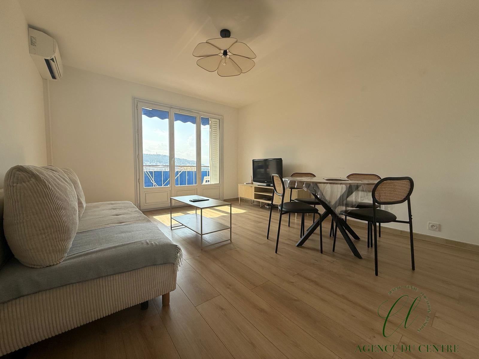 Flat Corniche du Frère Marc in Nice