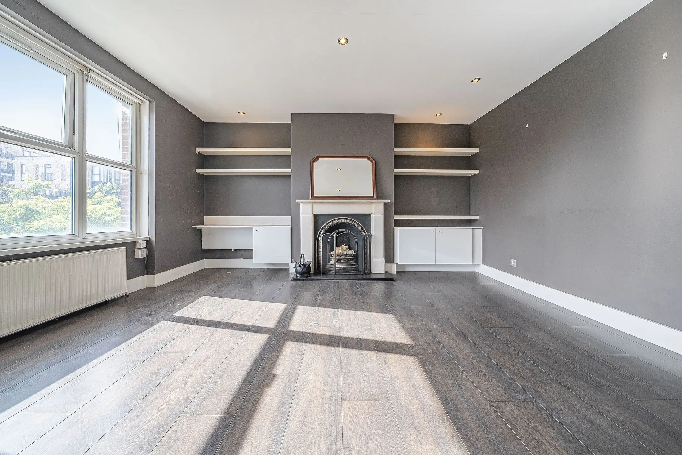 Flat Walworth Road in Greater London
