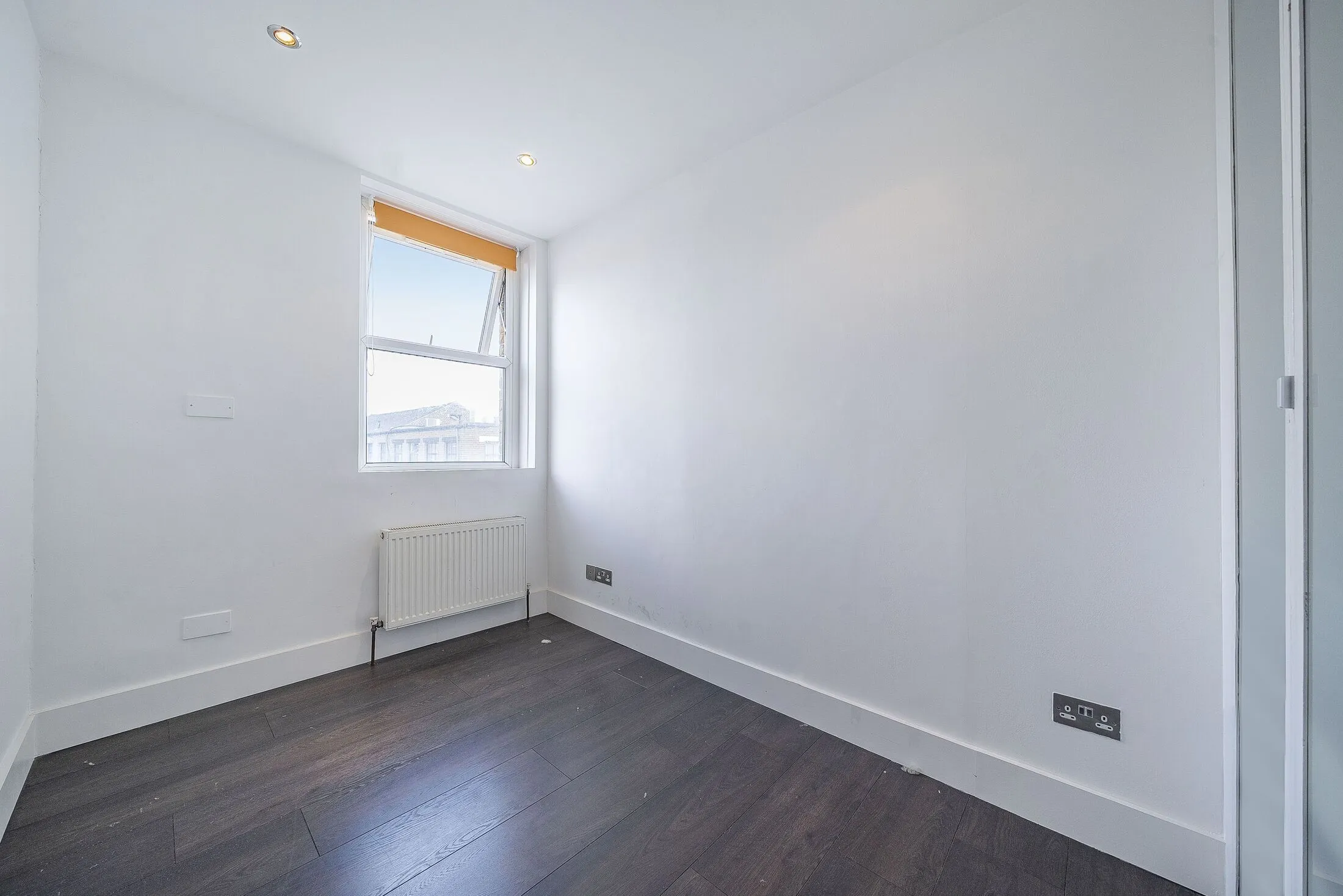 Flat Walworth Road in Greater London