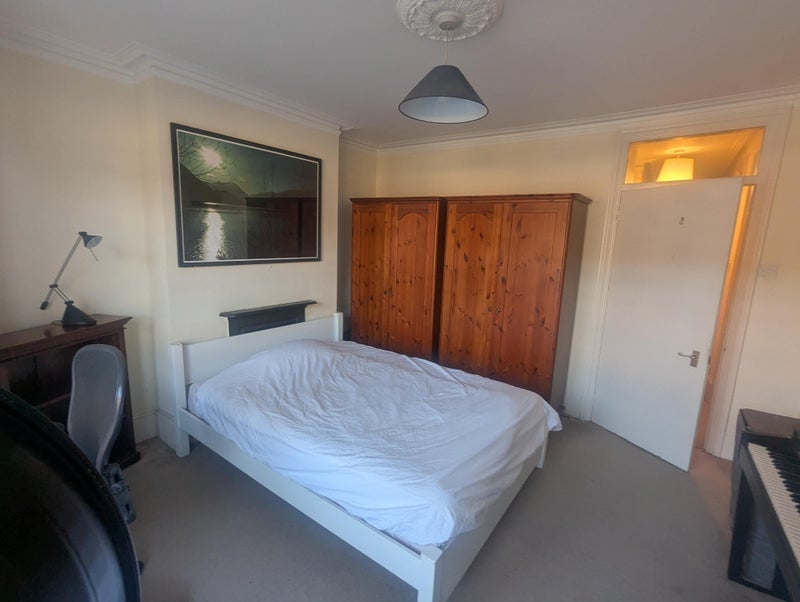 Flat Vera Road in Greater London