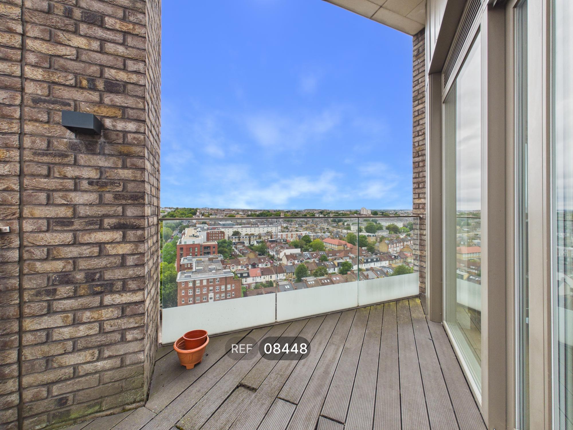 Flat Brixton Hill in Greater London