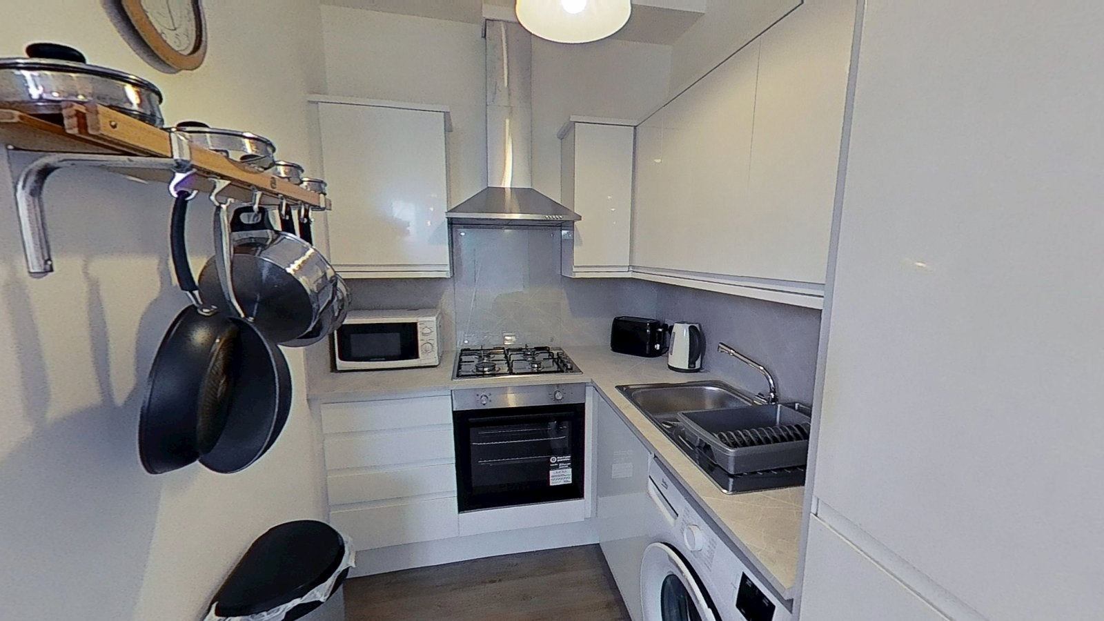 Flat Morningside Gardens in City of Edinburgh