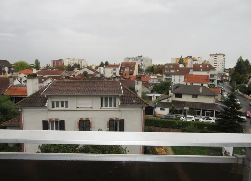 Flat Rue Jean-Jacques de Monaix in Pau