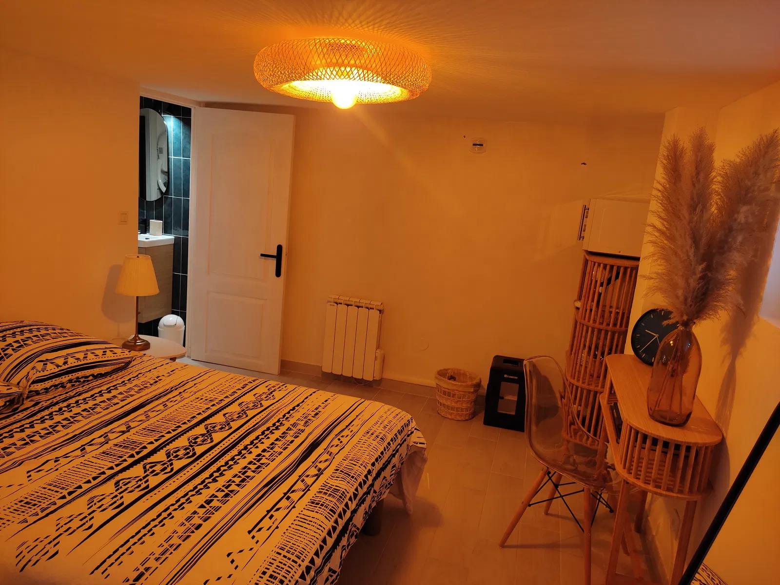 Room Chemin de Chantelle in Mirabeau