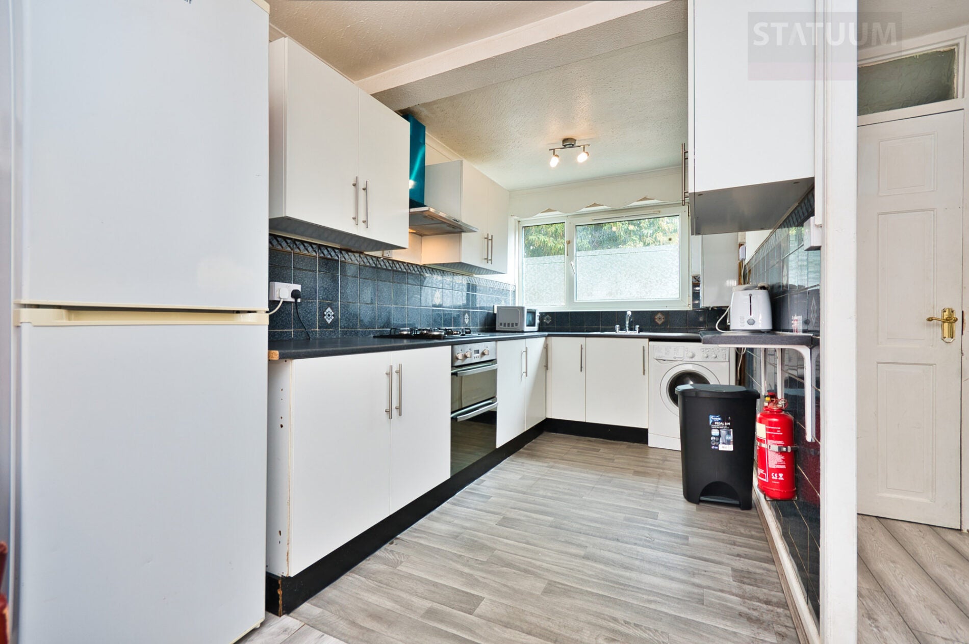 Flat Wager Street in Greater London