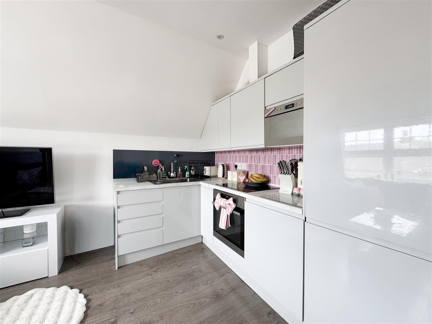 Flat Chandler Road in Rother