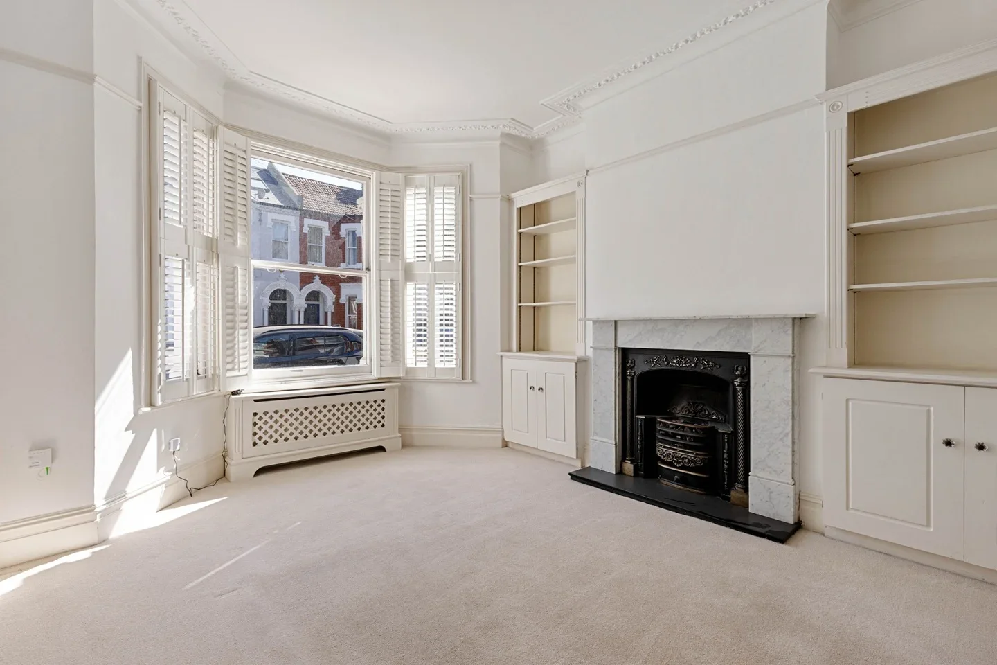House Acris Street in Greater London