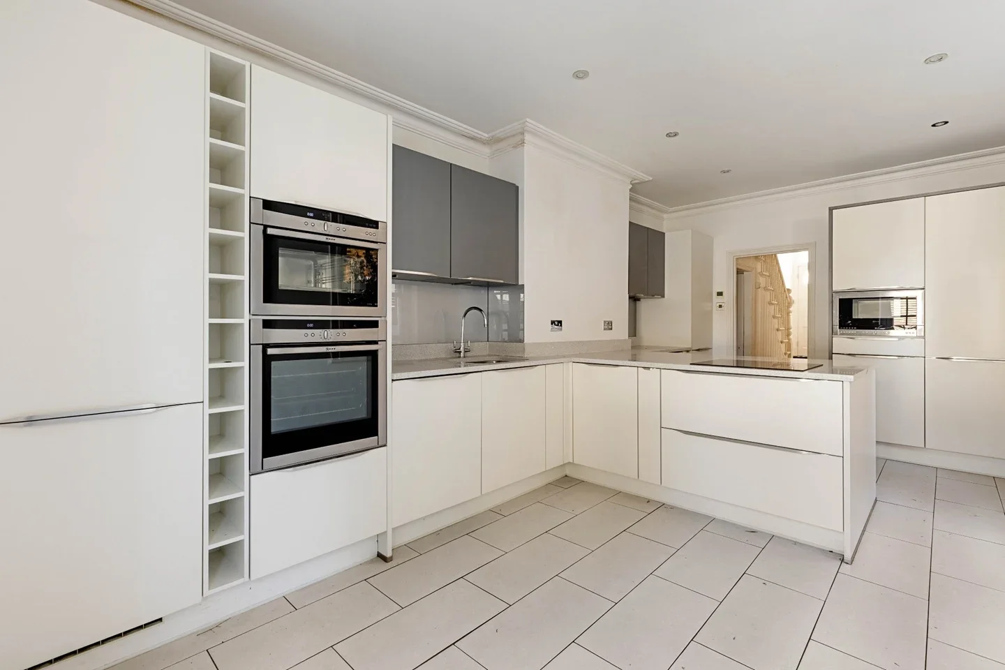 House Acris Street in Greater London