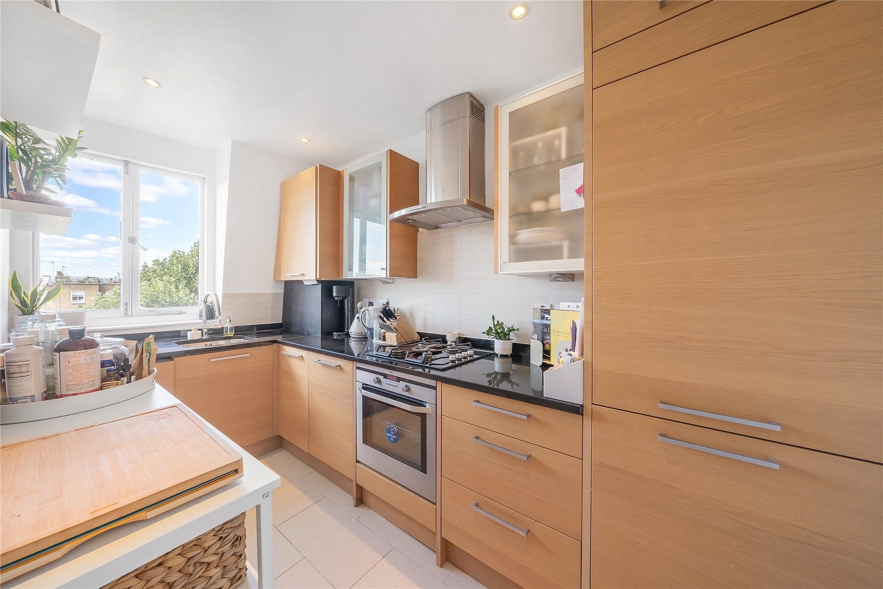 Flat Palace Court in City of Westminster