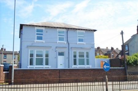 Flat London Road in Newcastle-under-Lyme