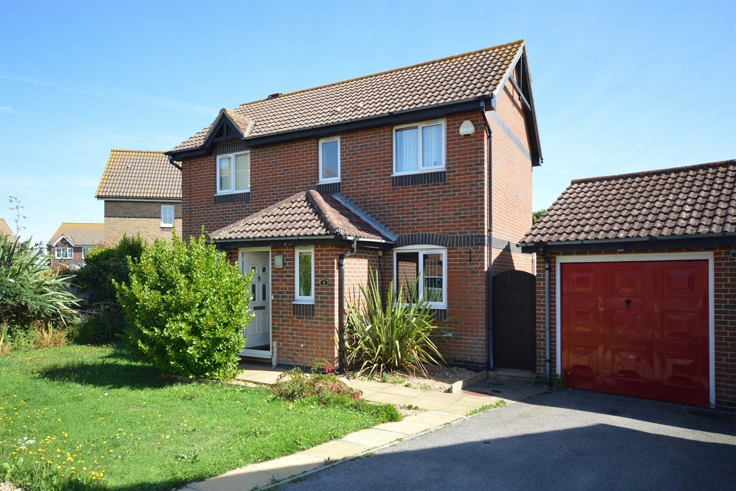 House Lacock Close in Chichester