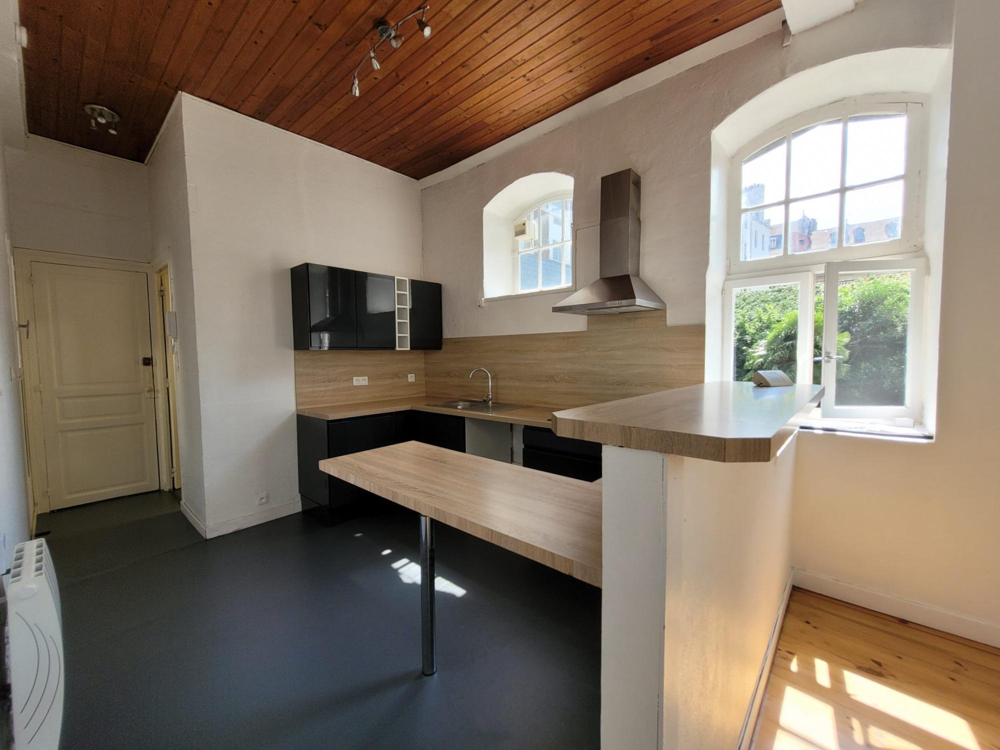 Flat Rue Alexander Taylor in Pau
