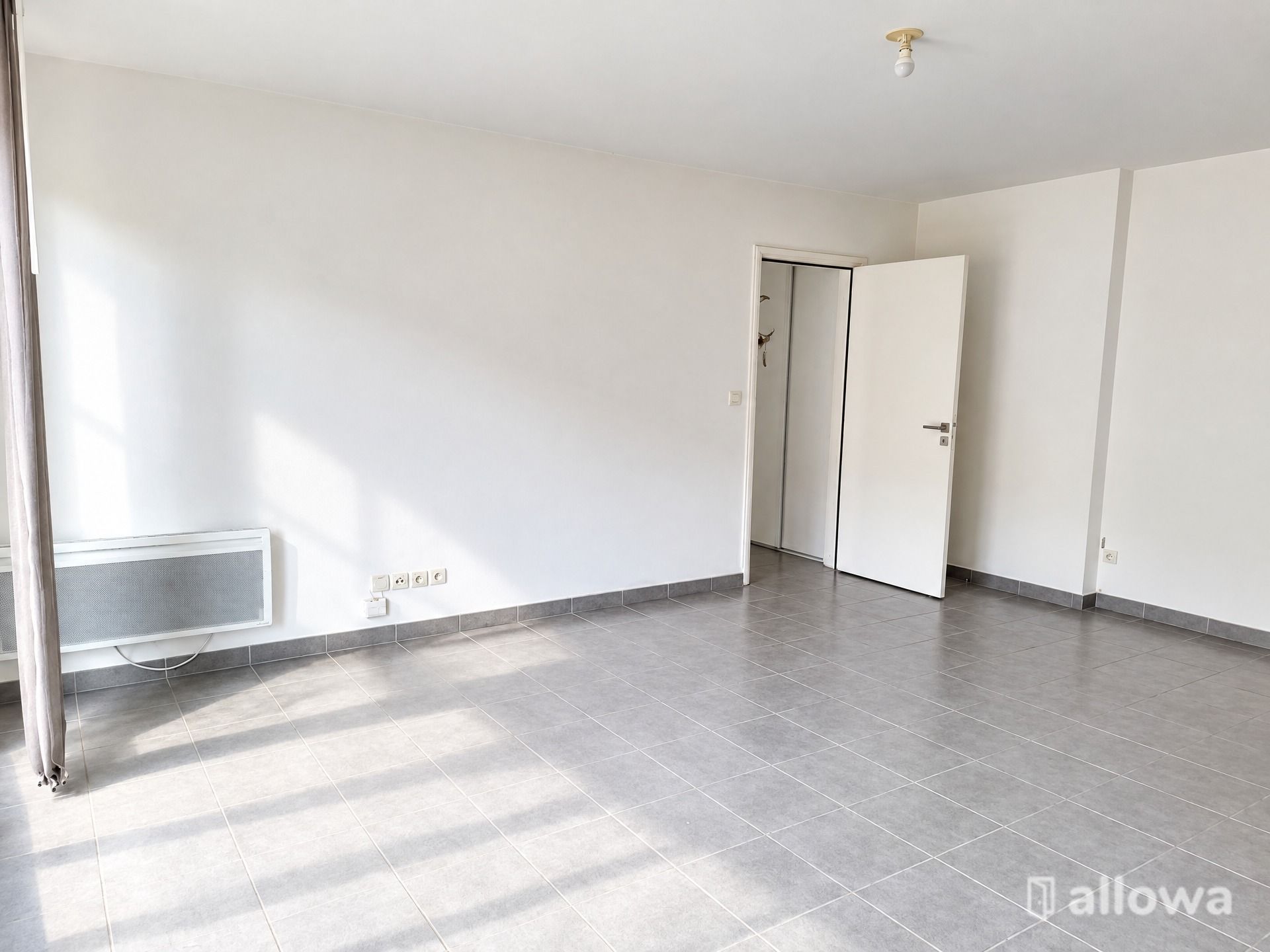 Flat Rue d'Hozier in Marseille