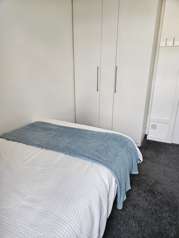 Room Dyke Road in Glasgow