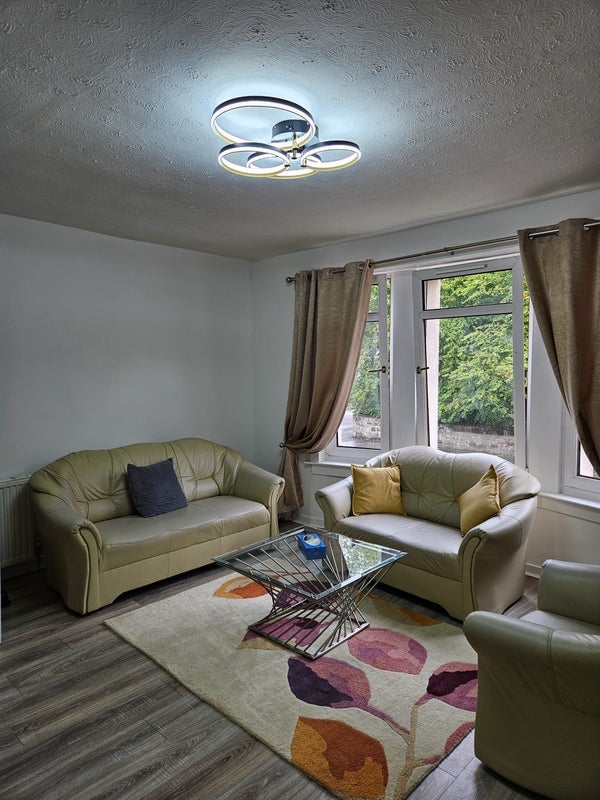 Room Dyke Road in Glasgow