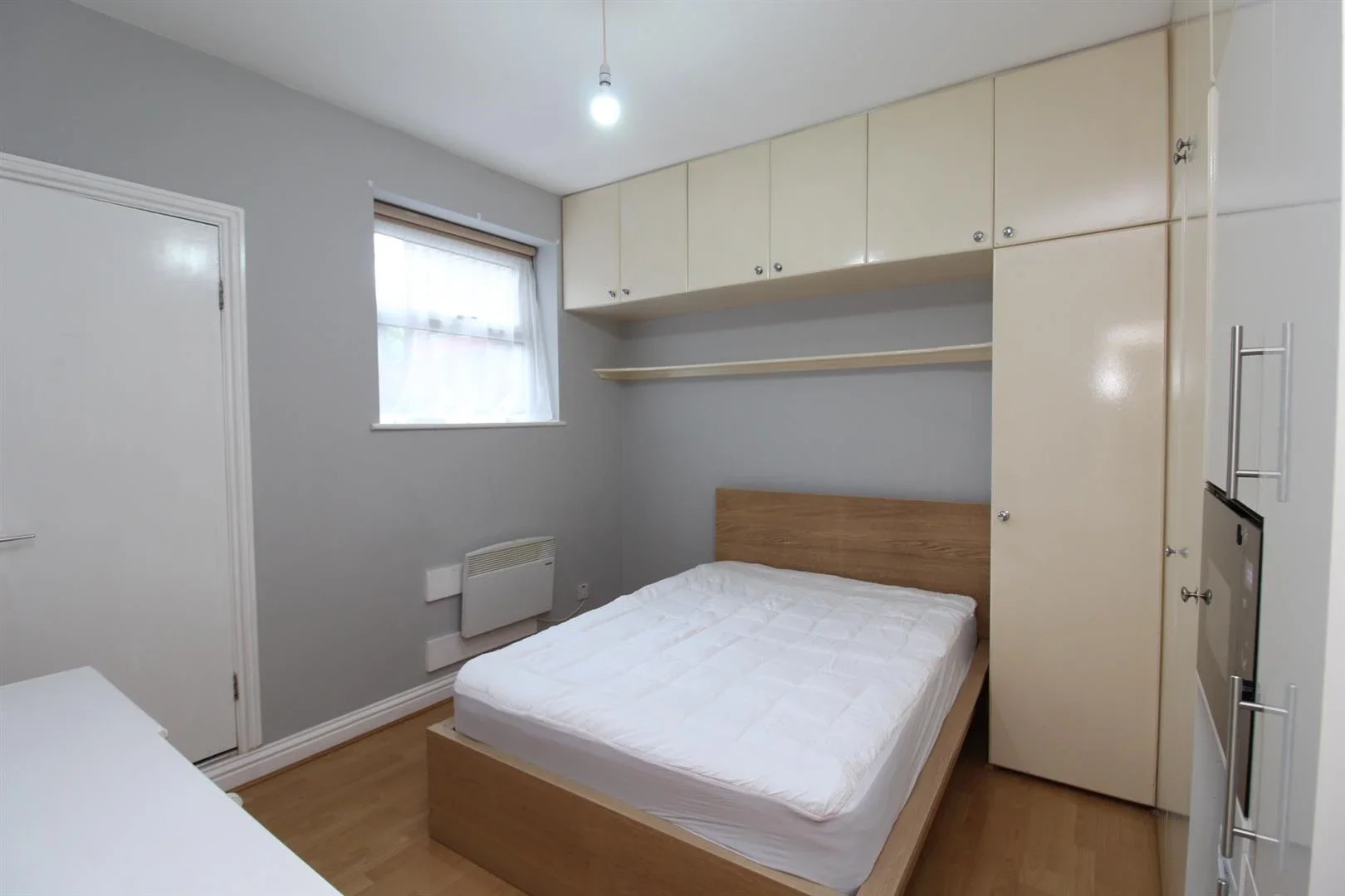 Room Cranbrook Park in Greater London