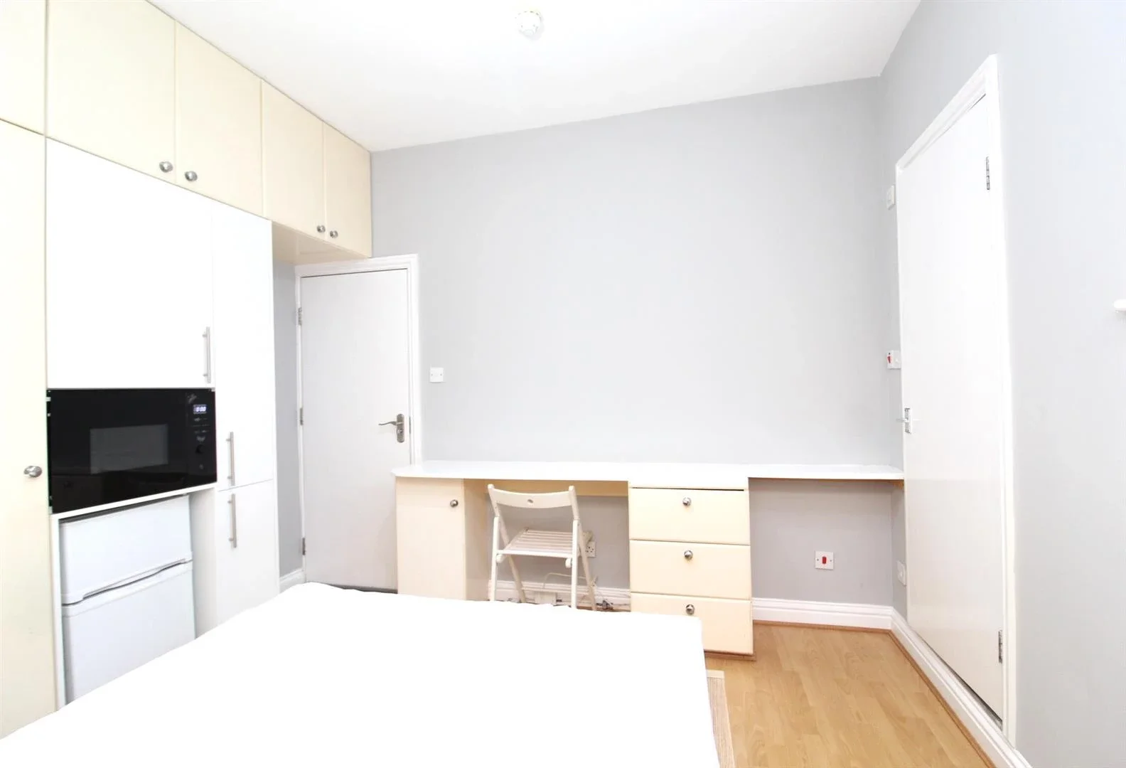 Room Cranbrook Park in Greater London