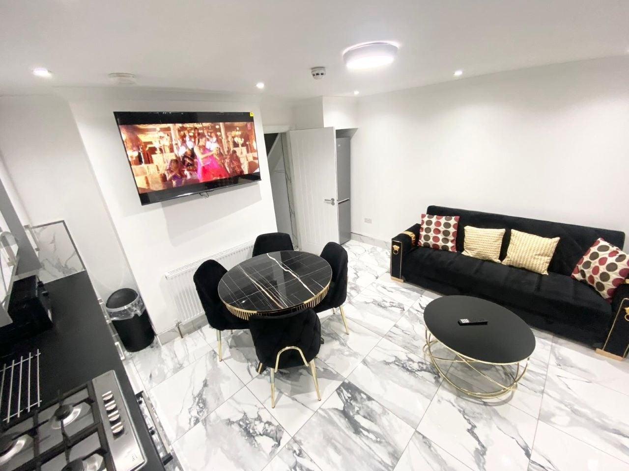 House Elm Close in Greater London