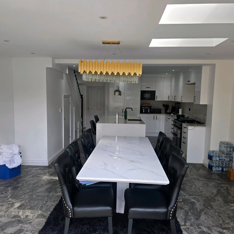 Room Khama Road in Greater London