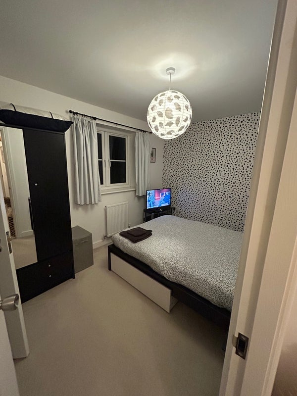 Room Beecham Sqaure in Wakefield